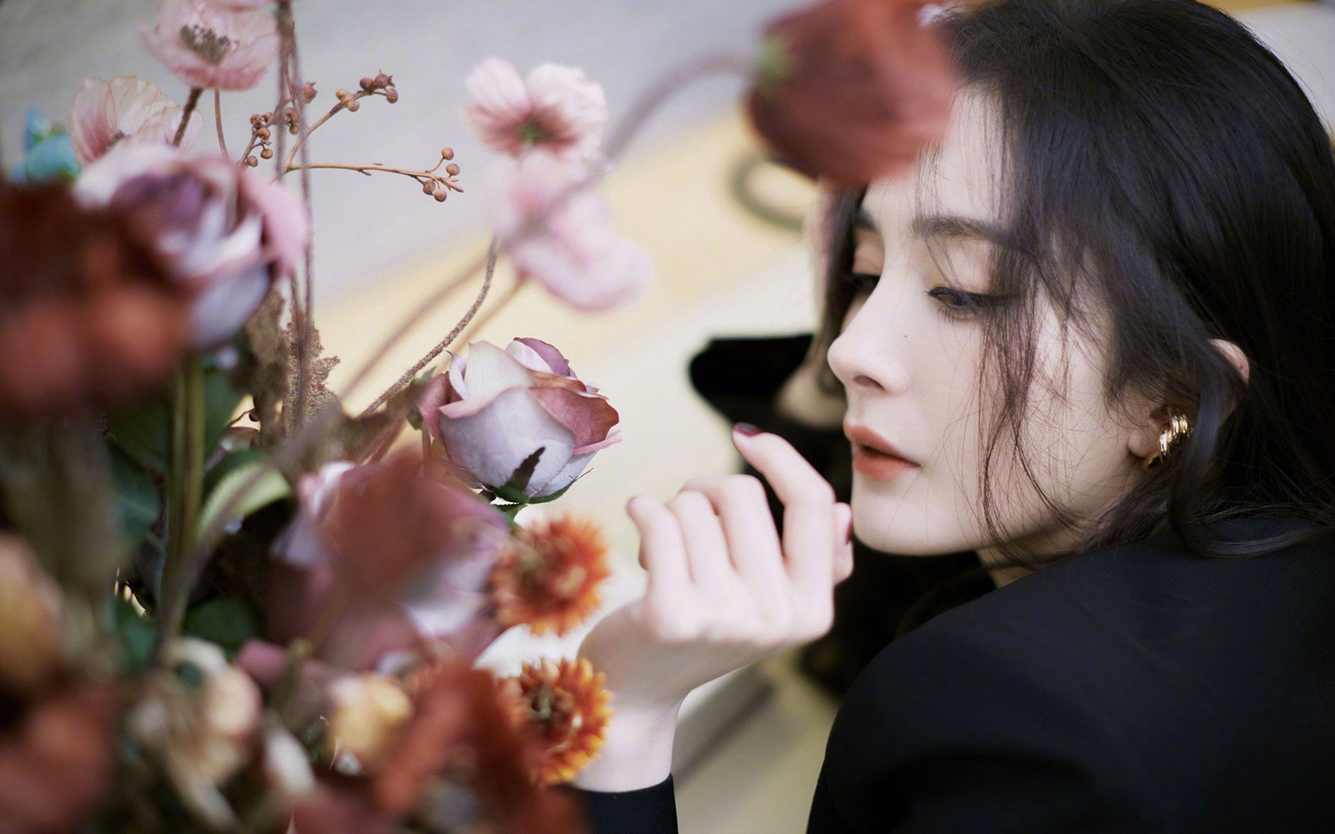 kaiyun体育综合-保利娜·普费夫决赛动作细节获好评，保加利亚普罗夫迪夫音乐舞蹈美术学院